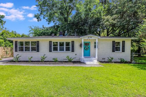 574 Dobbin Road