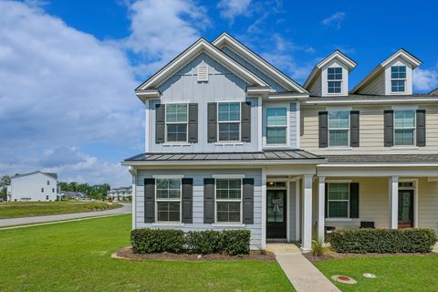 401 Stoneleigh Lane active home in Foxbank Plantation, Moncks Corner, SC