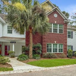 206 Golfview Lane