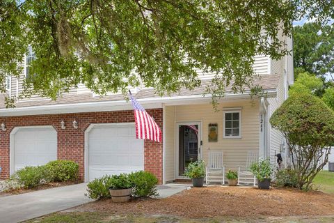 1268 Fenwick Plantation Road active home in The Gates Of Fenwick Plantation, Johns Island, SC
