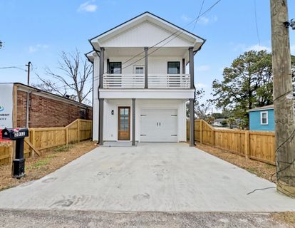 2032 Forest Avenue