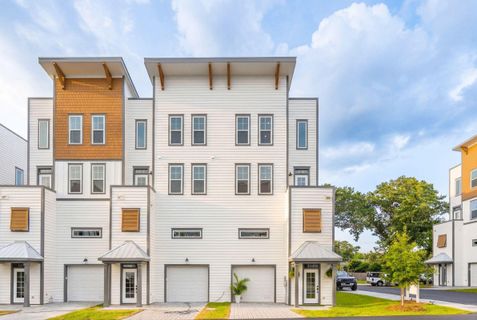 1150 Valdosta Street Unit 501 pending home in Park Circle, North Charleston, SC