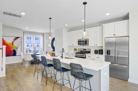469 Caledon Court