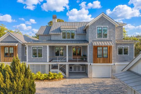 924 Pitt Street active home in Old Village, Mount Pleasant, SC