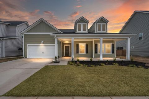 1111 Fitzgerald Court active home in Summers Corner, Summerville, SC