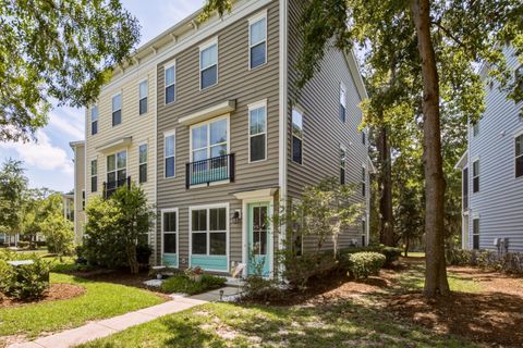 1581 Bluewater Way