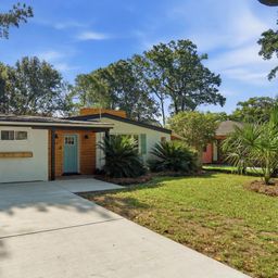 32 Briarcliff Drive