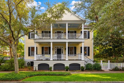 55 Eastlake Road