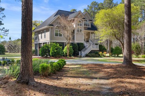 A home in Polly Point Plantation, Wadmalaw Island