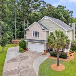 302 Freeland Way