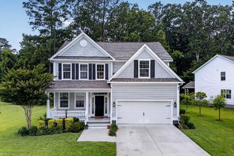 107 Windward Drive active home in Drayton Oaks, Summerville, SC