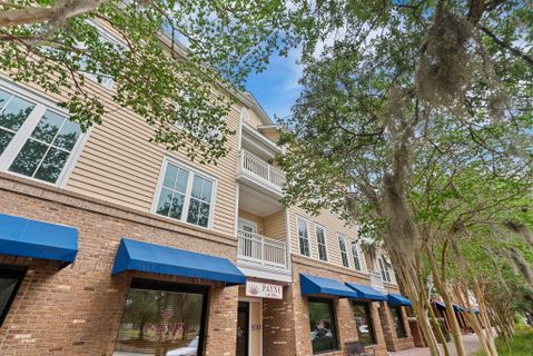 280 Seven Farms Drive Unit 302