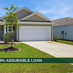 428 White Scallop Way