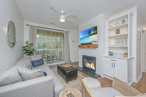 1600 Long Grove Drive 1323