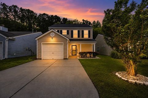 421 Savannah River Drive active home in Lakes Of Summerville, Summerville, SC