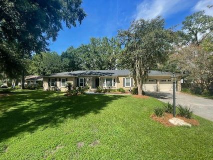 4 Genoa Court