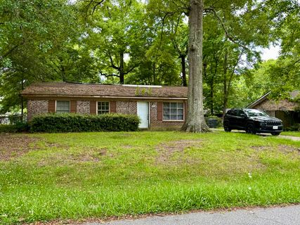 2615 Myrtis Lane pending home in Vista Park, North Charleston, SC