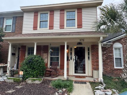 976 Bay Tree Circle