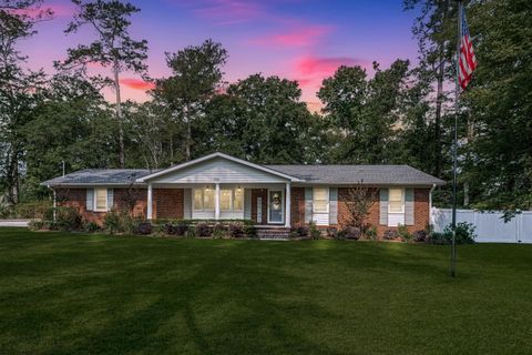 504 Dogwood Circle