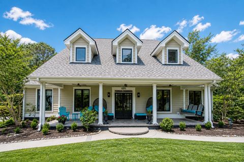 121 Berkshire Drive