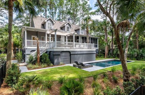 252 Governors Drive