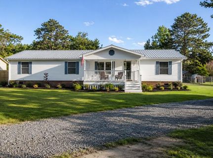 163 Glen Street pending home in Clemson Terrace, Summerville, SC