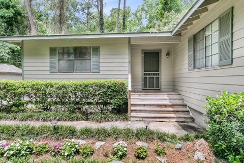 360 W Smith Street