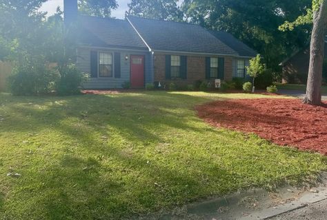101 Glebe Road active home in White Church Place, Summerville, SC
