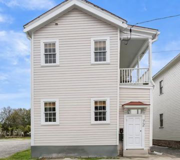72 Ashe Street