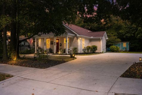 105 S Kaminski Street