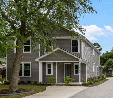 1723 W Avalon Circle active home in Orange Grove Estates, Charleston, SC