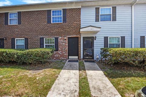 21 Rivers Point Row Apt 11b