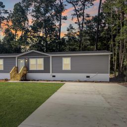 6152 Smith Road