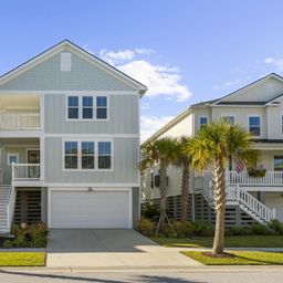 1613 Farmers Way