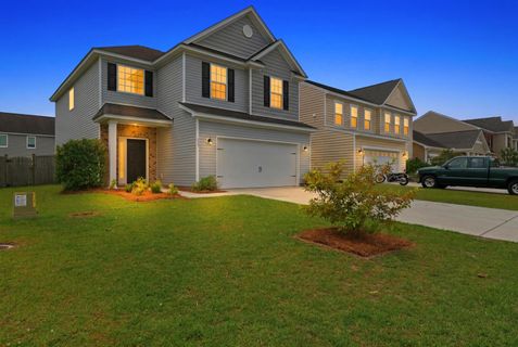 691 Silver Moss Drive active home in Moss Grove Plantation, Moncks Corner, SC