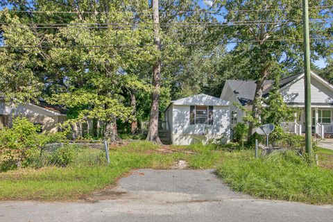 1934 Iron Street