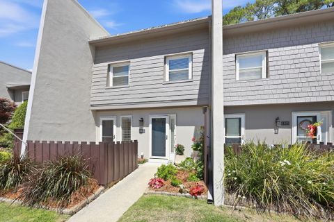 1004 Ventura Place