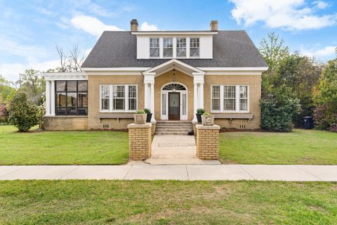 302 N First Street