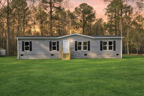 270 Saturn Lane
