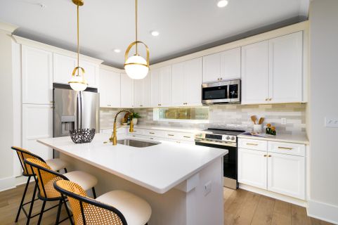 1150 Valdosta Unit 301