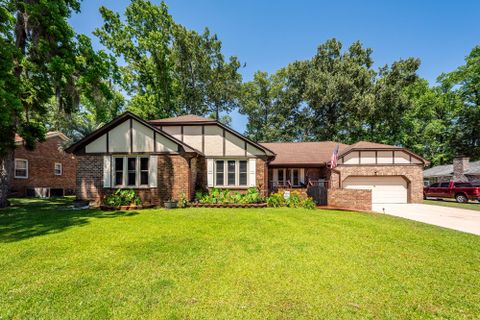 313 Fairington Drive