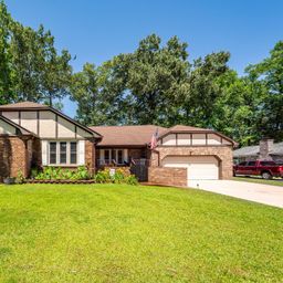 313 Fairington Drive