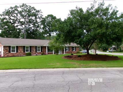 8305 Greenridge Road 1