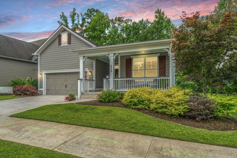 271 Bateaux Drive