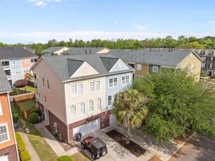 9102 Parlor Drive