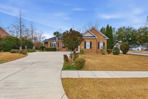 111 Amanda Circle