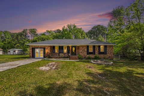 100 Kent Circle active home in College Park, Ladson, SC