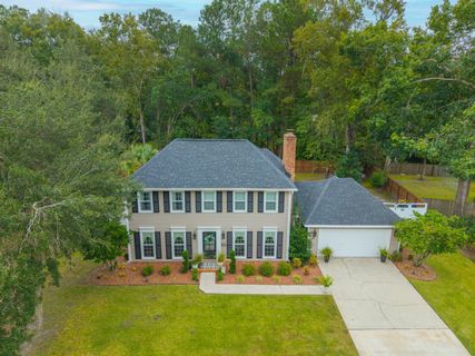 117 Essex Drive