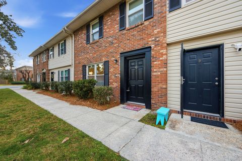 415 Parkdale Drive Apt 8c