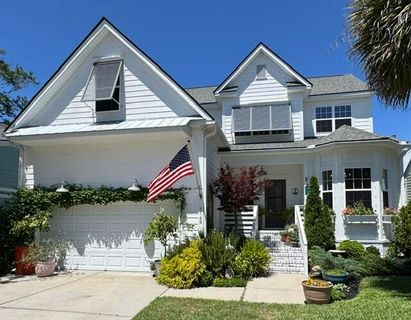 3148 Sonja Way active home in Park West, Mount Pleasant, SC